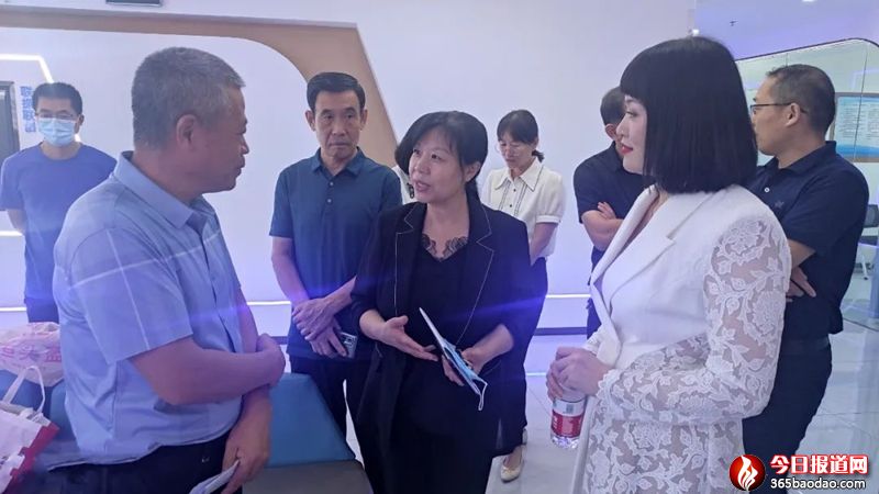   ����ͥ�Ļ��M��^�����񡰕��������족