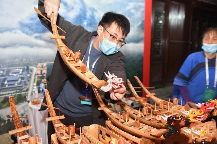 �����e���׌÷��z���[���ƏV���y�Ļ�