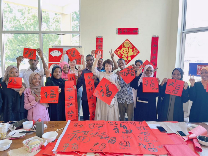 �P�⡢����ϵ��Ї���ɣ�u���ܚgӭ ����̹ɣ�၆�Ї��Ļ������e�k���g��������ϵ�л��