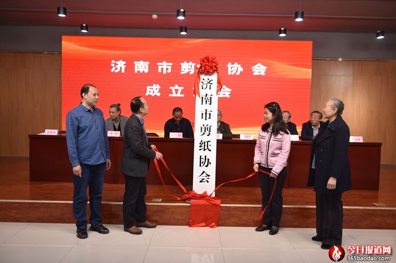   �����м����f���������ؾw�s�����Ε��L