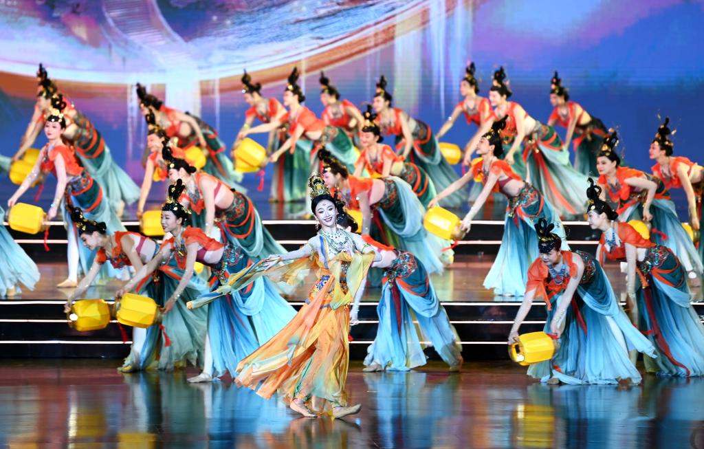 ��ʮһ�ýz�I֮·���H�Ӱ���������_Ļ