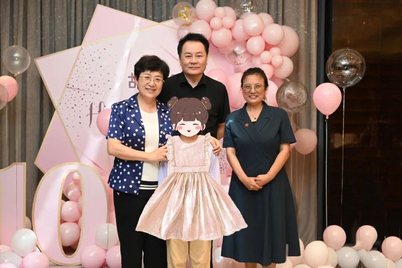 ȫ�������������СŮ���cף10�q����