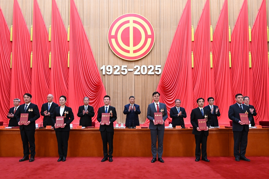 �cף���Aȫ������������100������ȫ���ڄ�ģ�������M�����߱��ô��¡���e�� ����ƽ�l����Ҫ�vԒ