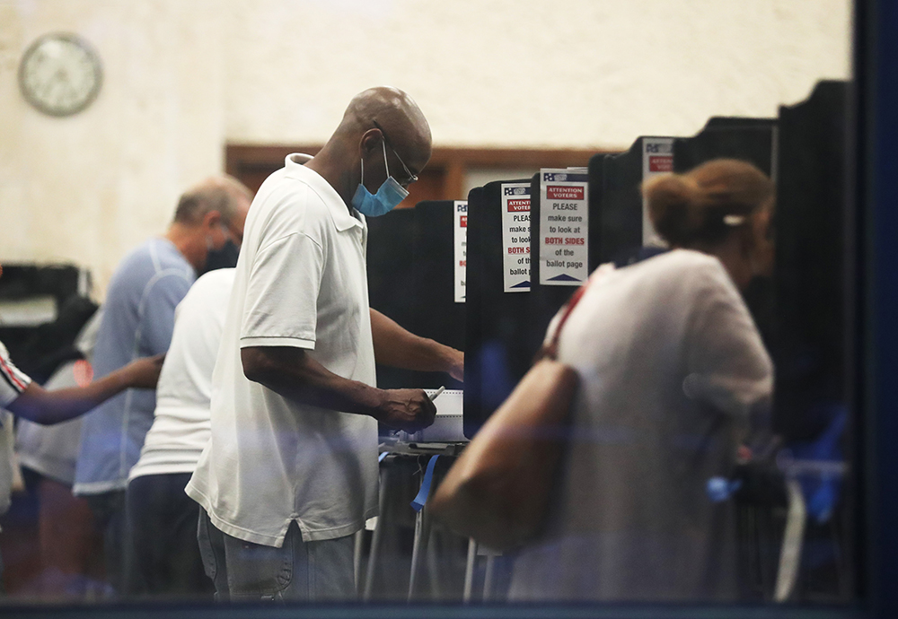 ����������ǰͶƱ��35�f���o䛣�ȫ�����г���ǧ�f�x��ͶƱ