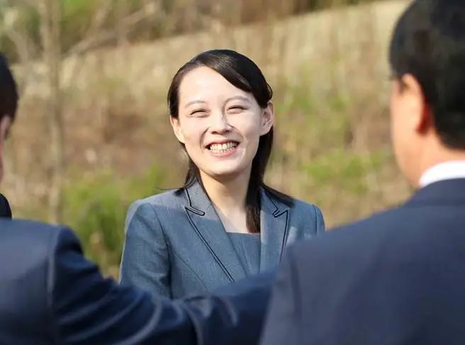 ���r���Й��ݵ�Ů�����c��������