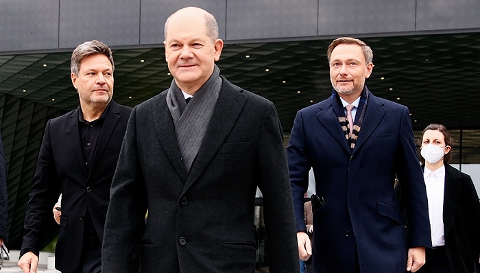 ˷������ʽ���ο������������������к����c��