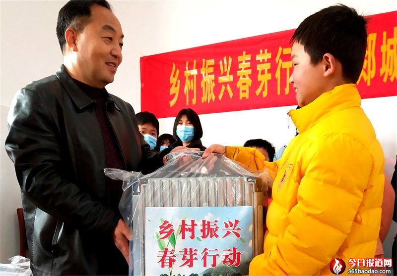 ɽ�|۰��:289��������ͯ�ܵ��繤���`�P��