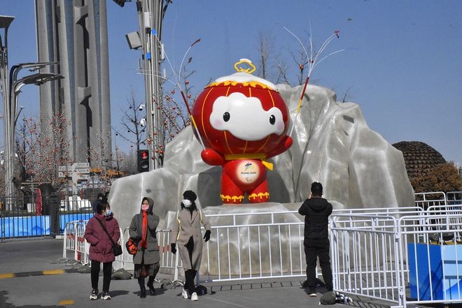 ���������W��������ѩ������׷��