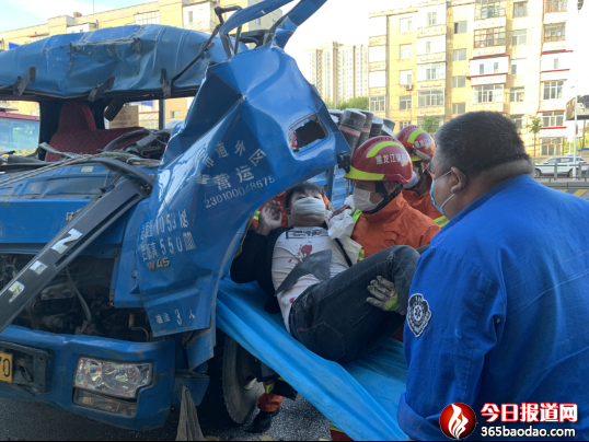 �@�U��һ���ӱ����{��ң� �����I��������Ԯ꠆T�ɹ�̎��4܇�Bײ�¹�