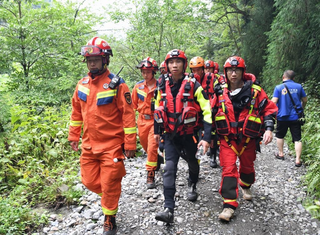 �Ĵ��������ۜϡ�8��13��ͻ�lɽ��ĺ���7��������8���p��